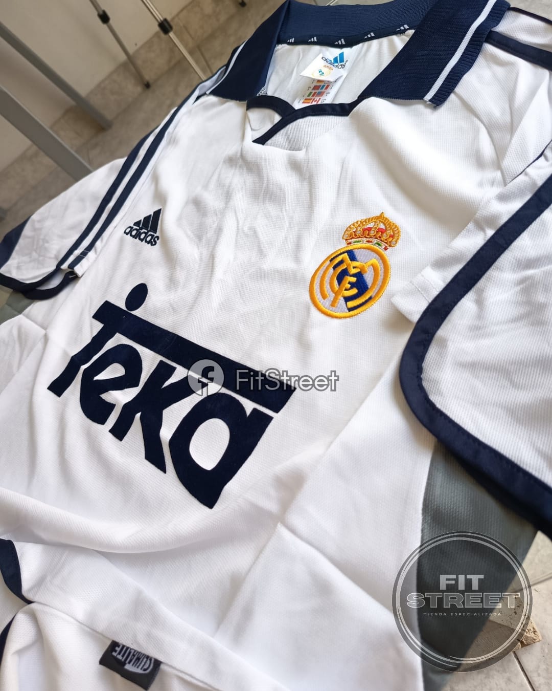 Camiseta Retro 1999/2000 Real Madrid Adidas Teka - Imagen 5