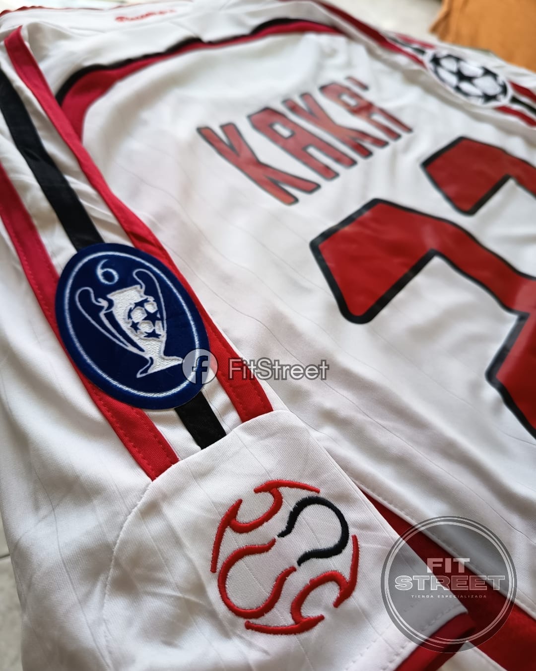 Camiseta Retro AC Milan 2006 - 2007 Kaka N.° 22 - Imagen 9