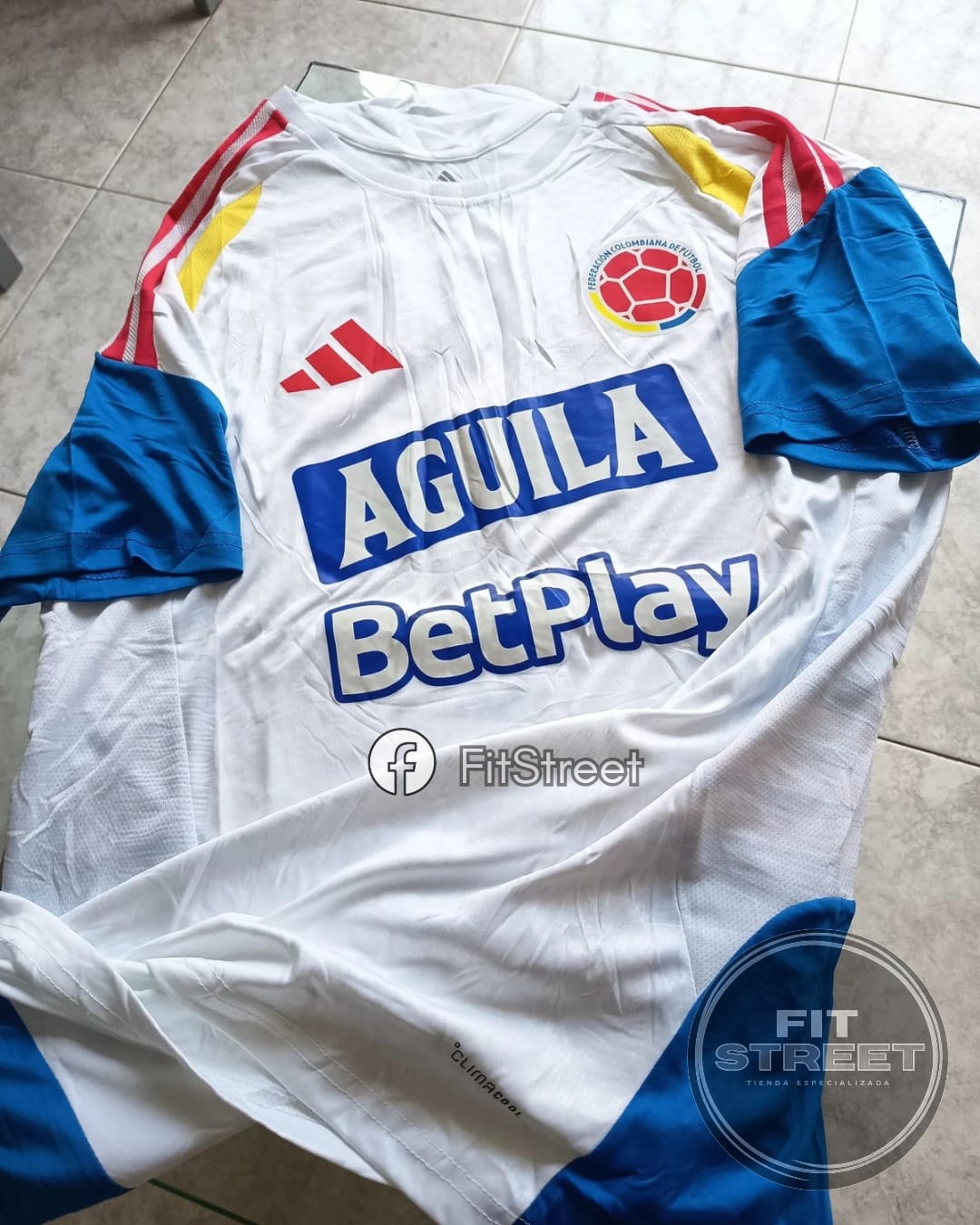 Camiseta Selección Colombia Entrenamiento – Blanco - Imagen 5