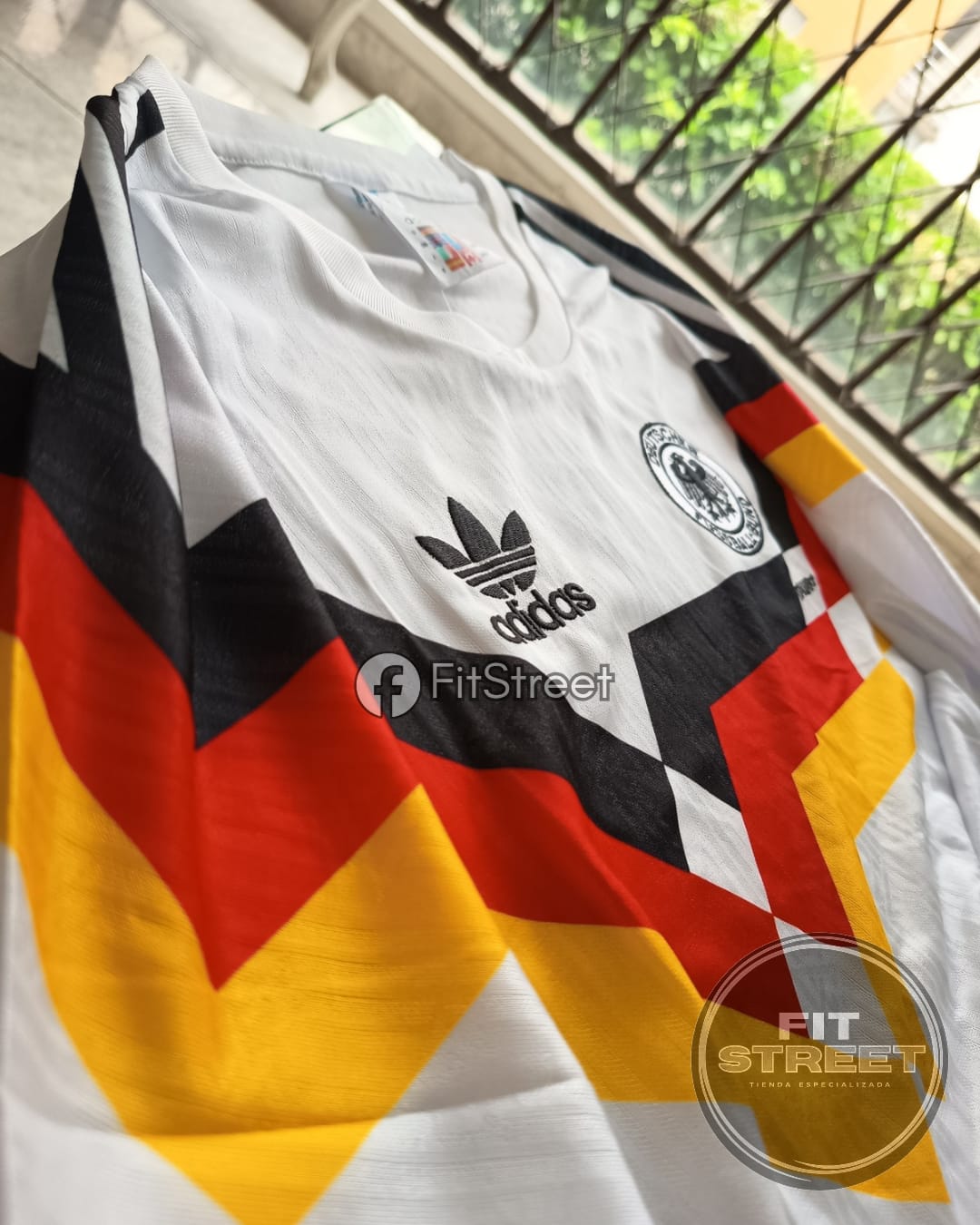 Camiseta Retro Alemania Italia 90 – Mundial 1990 - Imagen 3
