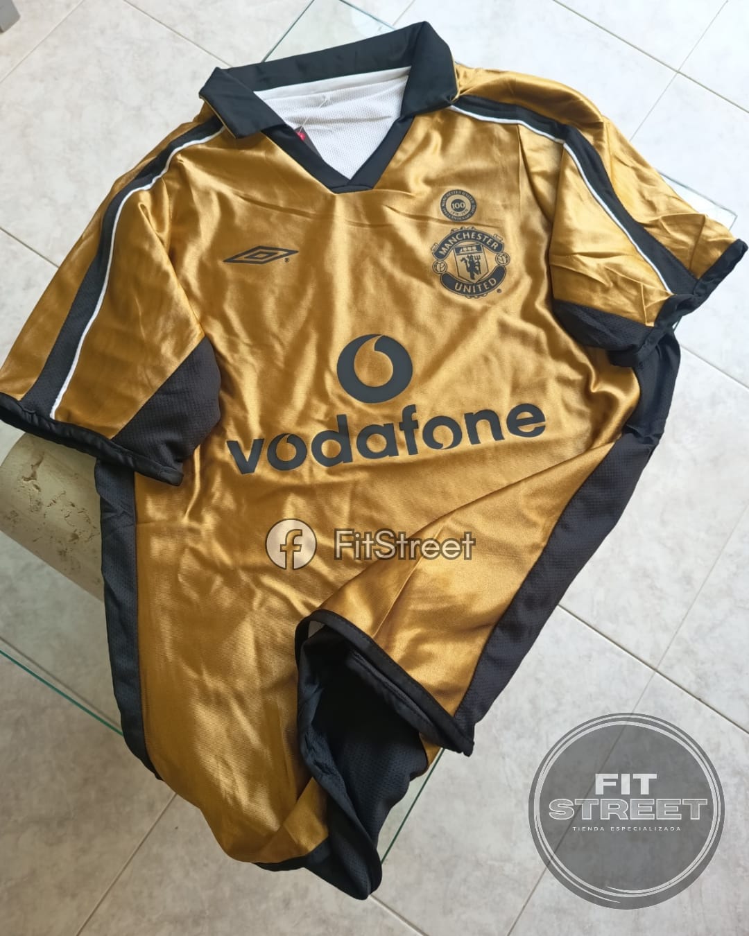 Camiseta Retro - Manchester United Centenary Year 1902–2002 – Doble Faz Beckham N.º 7 - Imagen 4