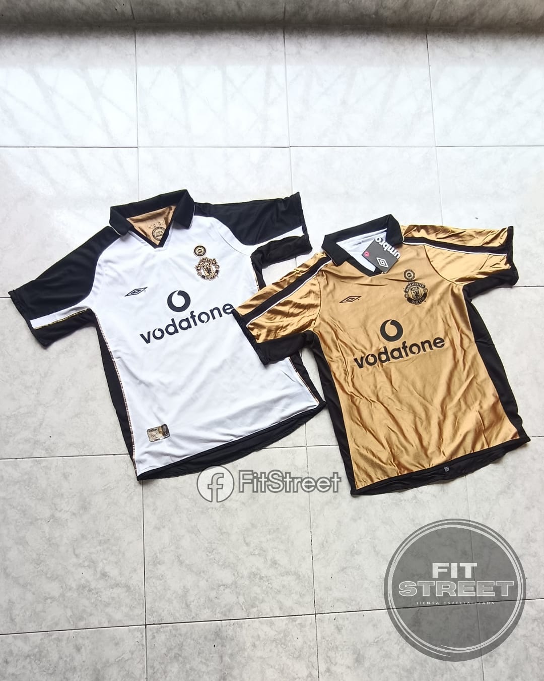 Camiseta Retro - Manchester United Centenary Year 1902–2002 – Doble Faz Beckham N.º 7 - Imagen 2