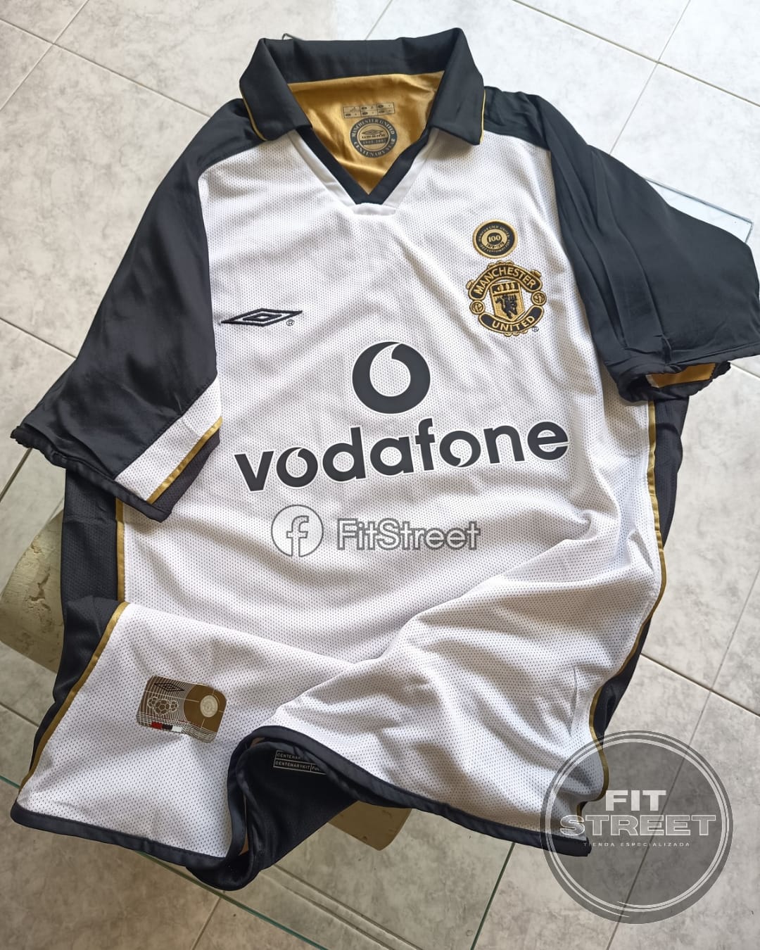 Camiseta Retro - Manchester United Centenary Year 1902–2002 – Doble Faz Beckham N.º 7 - Imagen 11
